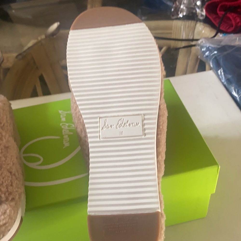 Sam Edelman slides - Picture 7 of 9